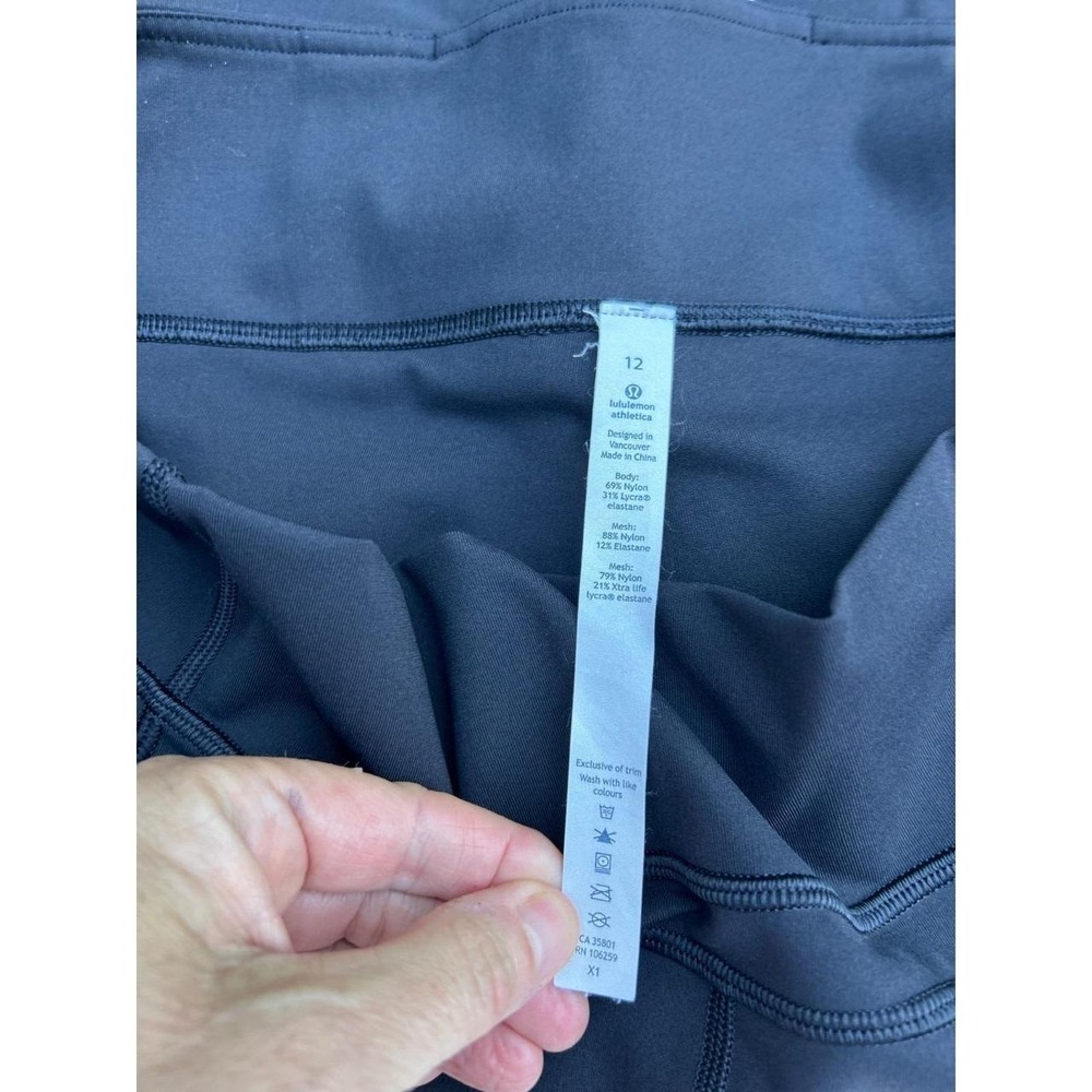 Lululemon Twist & Train Crop 19 Black Mesh Luxtreme Leggings W6AG5S Size 12 - Picture 6 of 8